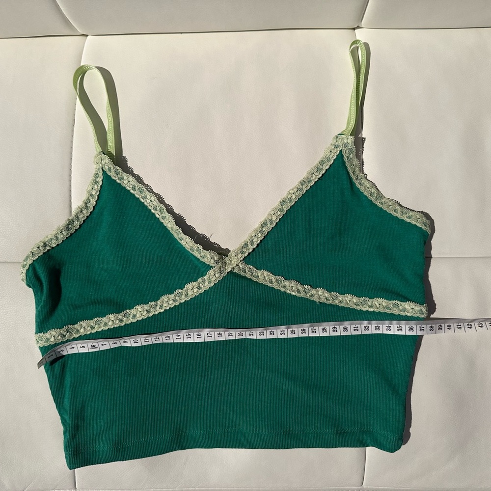 Aritzia Medium Top - Picture 6 of 6